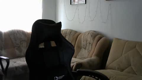 Snapshot of isxloves chatting on 02.05.25 IsXLoves online show from 02.05.25