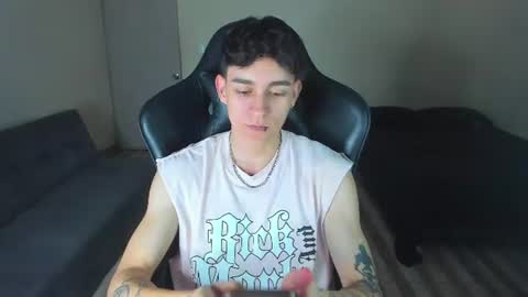 Snapshot of it_jhon chatting on 07.17.26 Jhon online show from 07.17.26