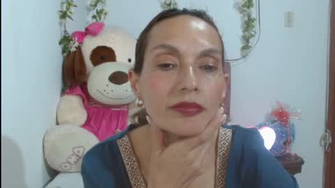 Snapshot of italagomez chatting on 09.24.25 Itala Gomez online show from 09.24.25