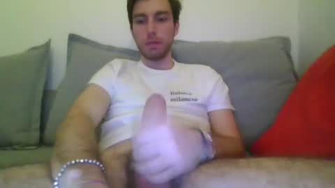 Snapshot of italian_boy_22 chatting on 02.17.25 italian_boy_22 online show from 02.17.25