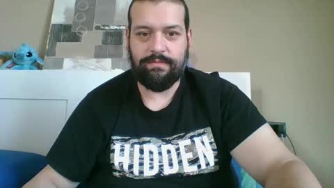 Snapshot of italianbigboy93 chatting on 11.25.25 italianbigboy93 online show from 11.25.25