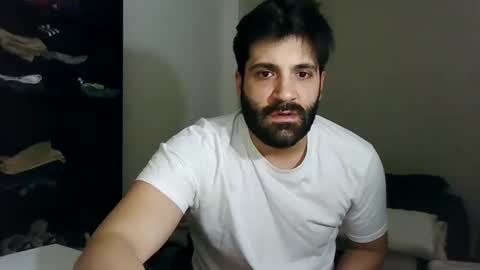 Snapshot of italianboybcn chatting on 01.11.25 italianboybcn online show from 01.11.25