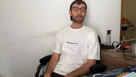 Snapshot of italianboyx0 chatting on 11.27.25 Italian Boy online show from 11.27.25