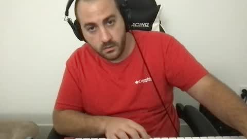 Snapshot of italianknob chatting on 12.30.24 Valentino online show from 12.30.24