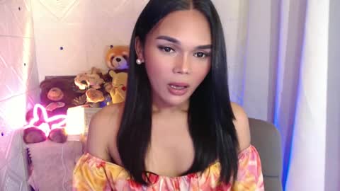 Snapshot of itgirl_cathy chatting on 02.06.25 CathCathy online show from 02.06.25