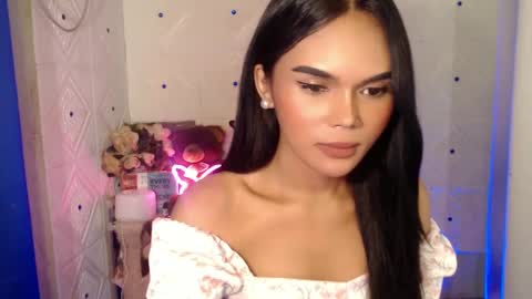 Snapshot of itgirl_cathy chatting on 02.25.25 CathCathy online show from 02.25.25
