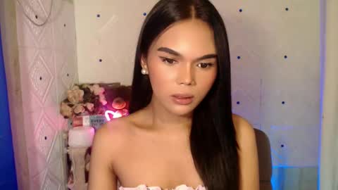 Snapshot of itgirl_cathy chatting on 02.26.25 CathCathy online show from 02.26.25
