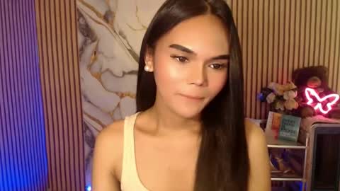 Snapshot of itgirl_cathy chatting on 03.11.25 CathCathy online show from 03.11.25