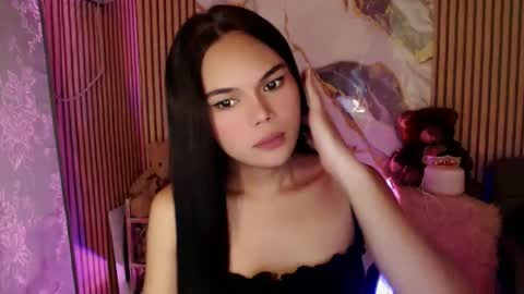 Snapshot of itgirl_cathy chatting on 09.22.25 CathCathy online show from 09.22.25
