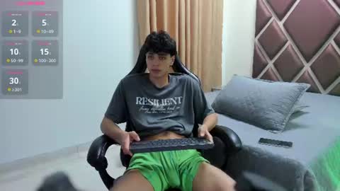 Snapshot of ithan_hot chatting on 07.18.26 ithan_hot online show from 07.18.26