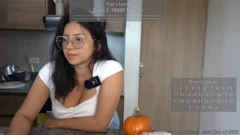 Snapshot of its_jessi chatting on 10.15.25 Jessi online show from 10.15.25