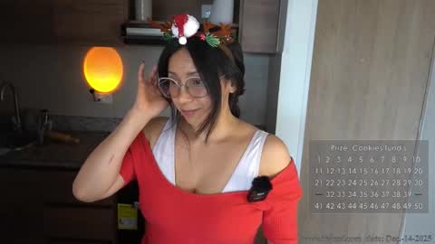 Snapshot of its_jessi chatting on 12.14.25 Jessi online show from 12.14.25