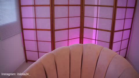   online show from 01.08.25