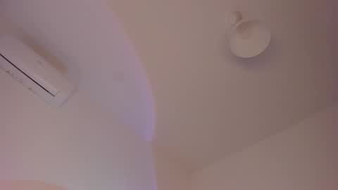 Isabella online show from 12.02.25