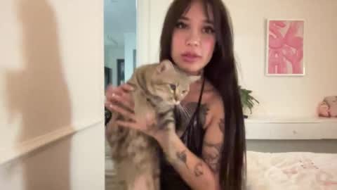 Snapshot of itshelltai chatting on 01.14.26 helltai online show from 01.14.26