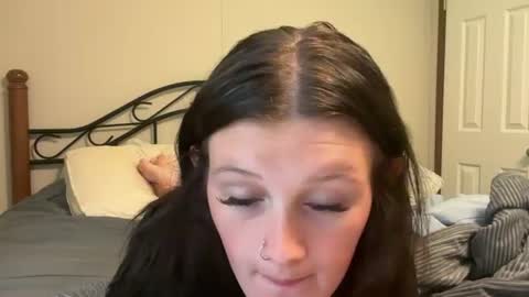 Snapshot of itskaylaaa chatting on 06.24.26 itsKaylaaa online show from 06.24.26