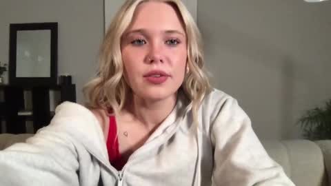 Snapshot of itsmadisynmae chatting on 02.28.25 OF madisynmaee online show from 02.28.25