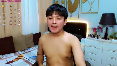 Snapshot of itsme_berniexx chatting on 01.11.25 ask me online show from 01.11.25