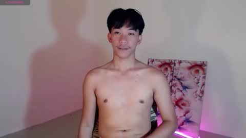 itsme_cxhennn online show from 10.11.25