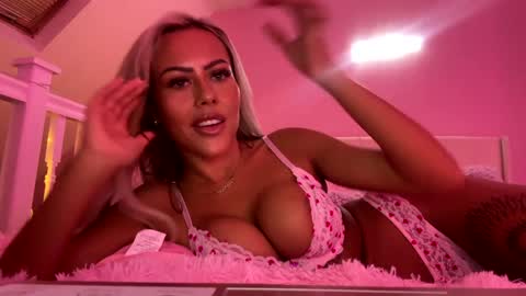 Lola online show from 01.31.25