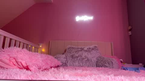 Lola online show from 02.01.25