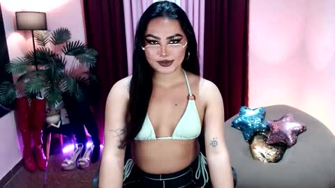 Snapshot of itsmesianaa29 chatting on 11.24.25 Siana online show from 11.24.25