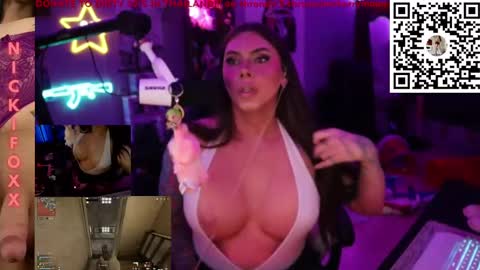 Snapshot of itsnickibabyy chatting on 09.09.25 Nicki Foxx online show from 09.09.25