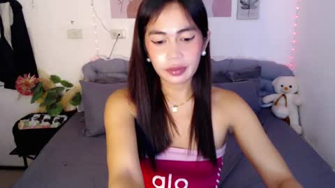 itsurgil_kloeh online show from 07.19.26