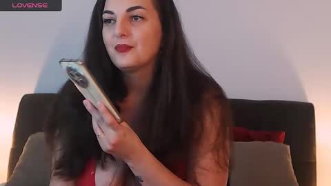 Melissa Khaan online show from 12.06.24