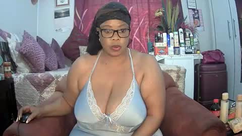 itumeleng74 online show from 01.11.25