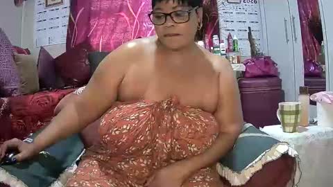 itumeleng74 online show from 02.10.26