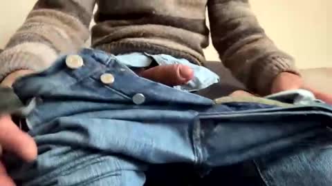 Snapshot of iuuuf2 chatting on 02.07.25 Iuuuf2 or Samel online show from 02.07.25