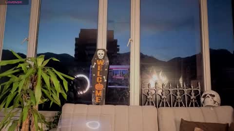 Ivanna West online show from 10.15.25