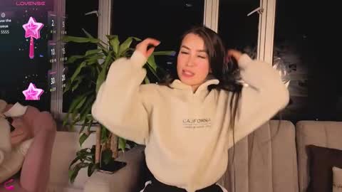 Ivanna West online show from 11.04.25