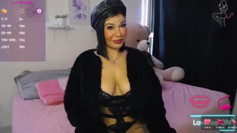 Snapshot of ivanna_wolf3 chatting on 02.08.25 ivanna online show from 02.08.25
