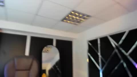 ivannaa18 online show from 11.16.25