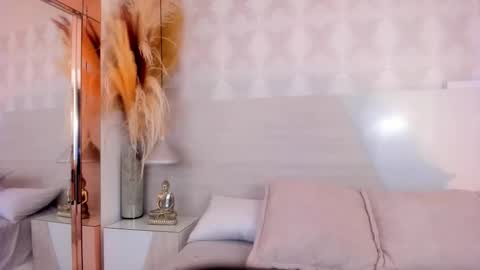 Snapshot of ivannaanggel chatting on 02.14.26 Ivannaanggel online show from 02.14.26