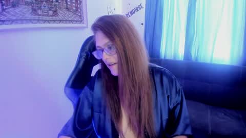 Snapshot of ivette_shaira chatting on 05.11.26 IVETTE online show from 05.11.26