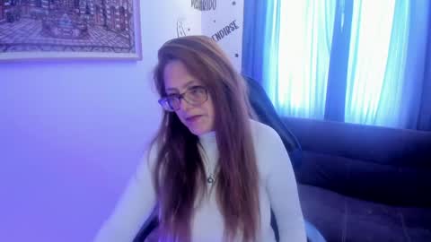 Snapshot of ivette_shaira chatting on 05.24.26 IVETTE online show from 05.24.26