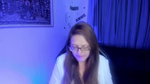Snapshot of ivette_shaira chatting on 06.01.26 IVETTE online show from 06.01.26