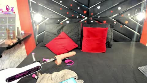 Snapshot of ivisbouncyass chatting on 04.04.26 Ivis online show from 04.04.26