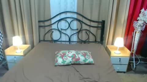 ivone_twinkle online show from 10.17.25