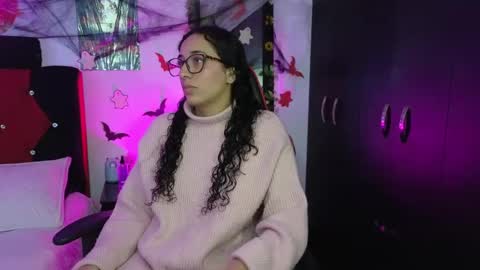 ivonemoon online show from 10.08.25