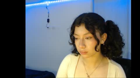 Snapshot of ivonny111 chatting on 10.26.25 ivonny111 online show from 10.26.25