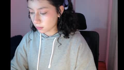 Snapshot of ivonny111 chatting on 11.21.25 ivonny111 online show from 11.21.25