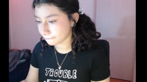 Snapshot of ivonny111 chatting on 11.25.25 ivonny111 online show from 11.25.25