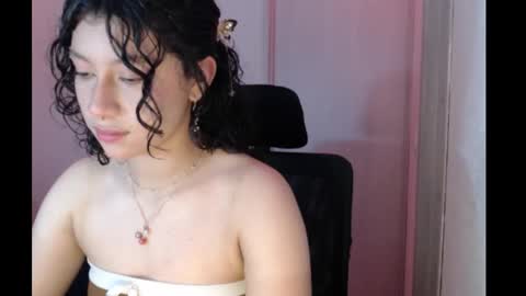 Snapshot of ivonny111 chatting on 11.27.25 ivonny111 online show from 11.27.25