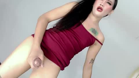 Miss Ivory online show from 04.06.26