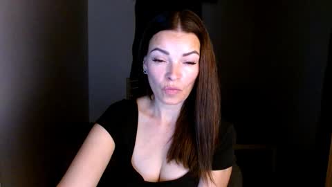Snapshot of ivorymuse chatting on 05.13.26 Lana online show from 05.13.26