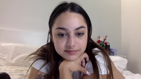 Snapshot of ivoryreed chatting on 12.30.24 ivoryreed online show from 12.30.24